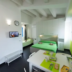 Vacanze A , Pozzallo Italia